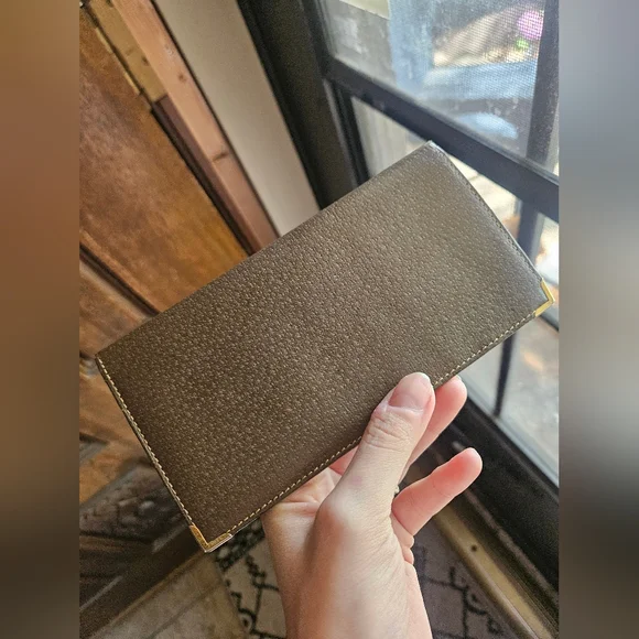 Vintage Gucci Wallet - Picture 2 of 10
